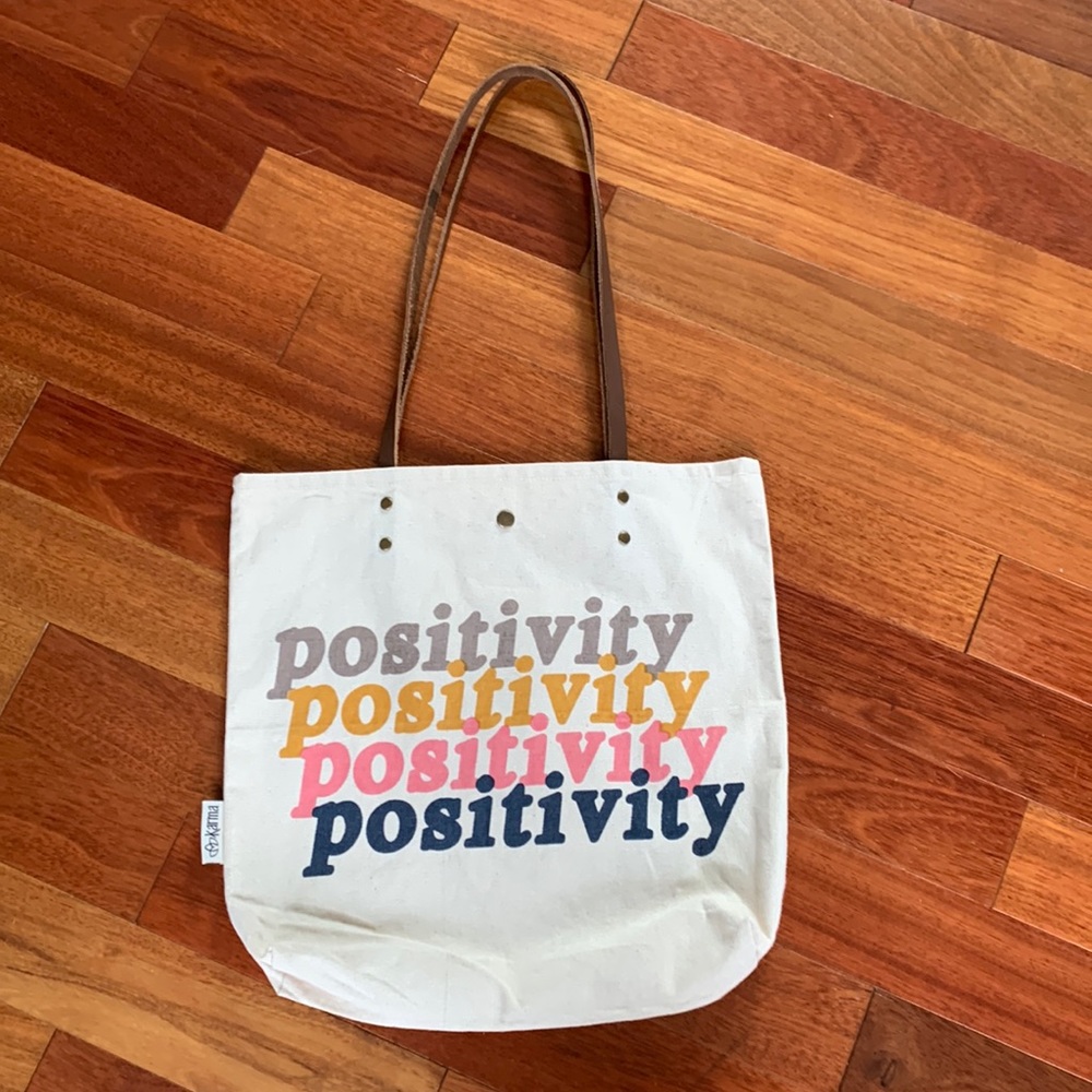Tote bag